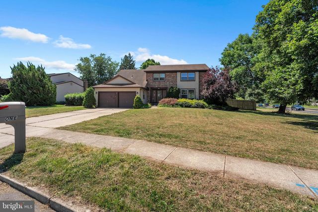 1 CHATEAU DR, Cherry Hill, NJ 08003