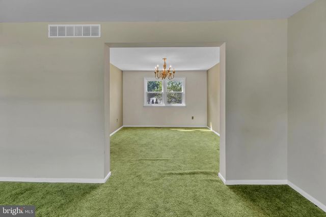 1 CHATEAU DR, Cherry Hill, NJ 08003