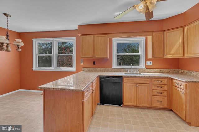 1 CHATEAU DR, Cherry Hill, NJ 08003