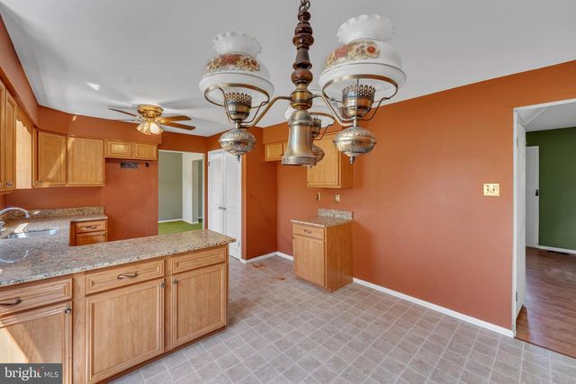 1 CHATEAU DR, Cherry Hill, NJ 08003