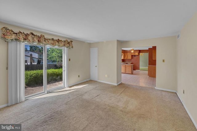 1 CHATEAU DR, Cherry Hill, NJ 08003