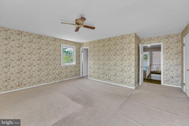 1 CHATEAU DR, Cherry Hill, NJ 08003