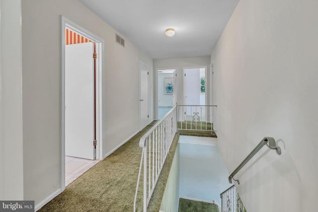 1 CHATEAU DR, Cherry Hill, NJ 08003