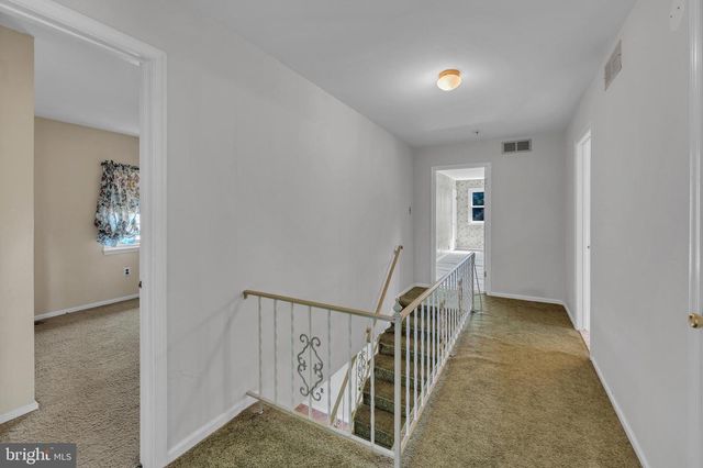 1 CHATEAU DR, Cherry Hill, NJ 08003