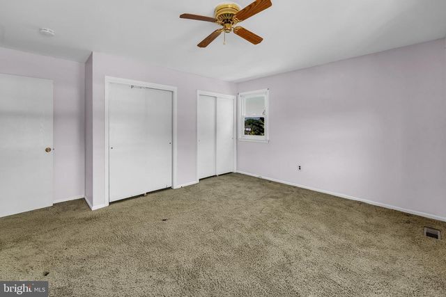 1 CHATEAU DR, Cherry Hill, NJ 08003