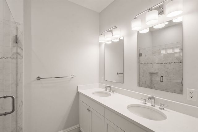 2 Abbey Road 2, Sherborn, MA 01770