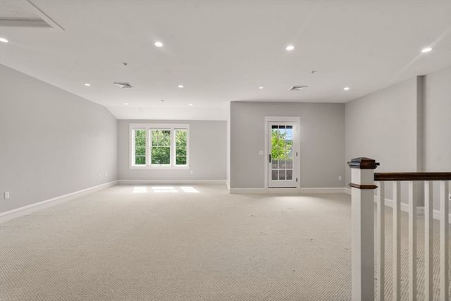 2 Abbey Road 2, Sherborn, MA 01770