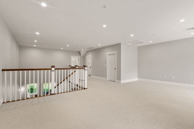 2 Abbey Road 2, Sherborn, MA 01770