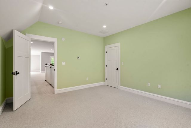 2 Abbey Road 2, Sherborn, MA 01770