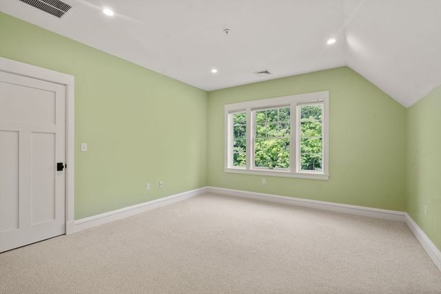 2 Abbey Road 2, Sherborn, MA 01770