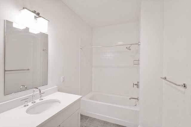 2 Abbey Road 2, Sherborn, MA 01770