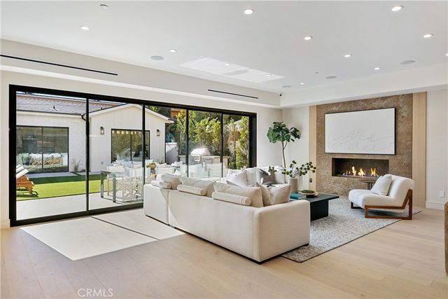 13944 Valleyheart Drive, Sherman Oaks, CA 91423