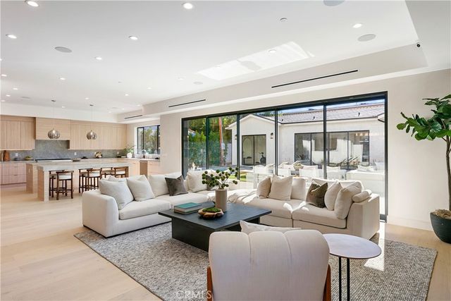 13944 Valleyheart Drive, Sherman Oaks, CA 91423