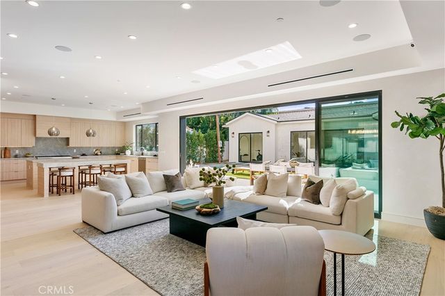 13944 Valleyheart Drive, Sherman Oaks, CA 91423