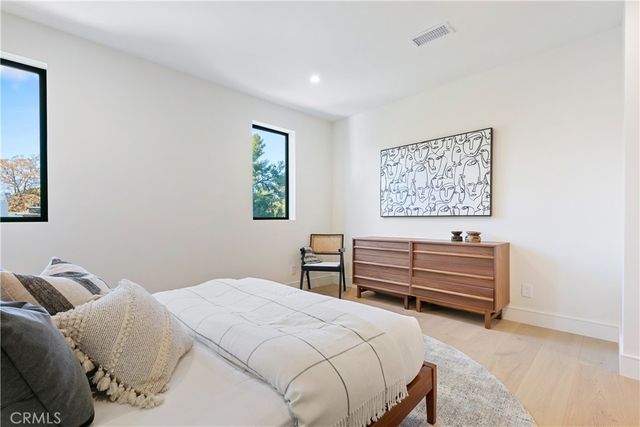 13944 Valleyheart Drive, Sherman Oaks, CA 91423