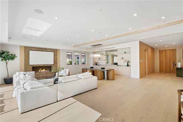 13944 Valleyheart Drive, Sherman Oaks, CA 91423
