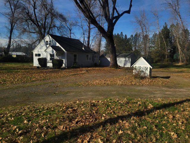 2678 Sand Creek Road, Grants Pass, OR 97527