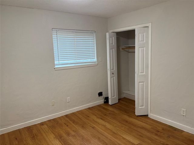 1209 N Roberson Street, Conroe, TX 77301