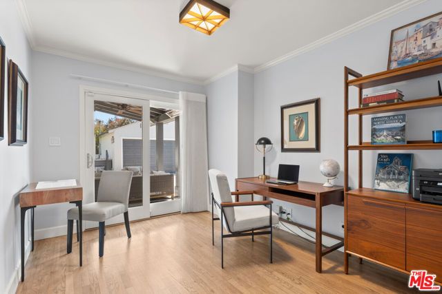 8216 Mcconnell Avenue, Los Angeles, CA 90045