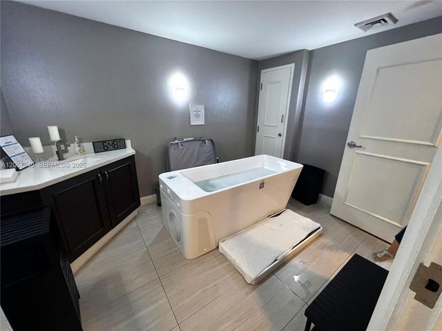 3201 NE 183rd Street 2305, Aventura, FL 33160