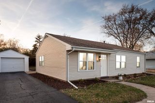 5229 N HAMILTON Road, Peoria, IL 61614