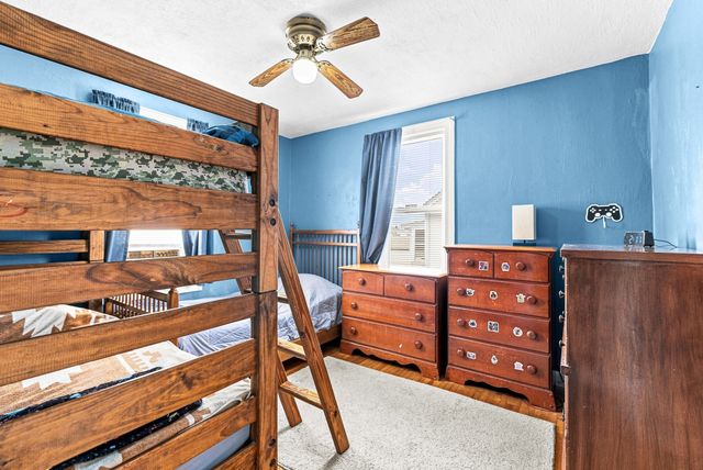 577 Pokross St, Fall River, MA 02724