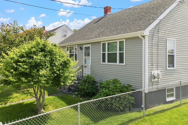 577 Pokross St, Fall River, MA 02724