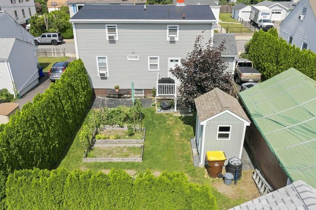 577 Pokross St, Fall River, MA 02724