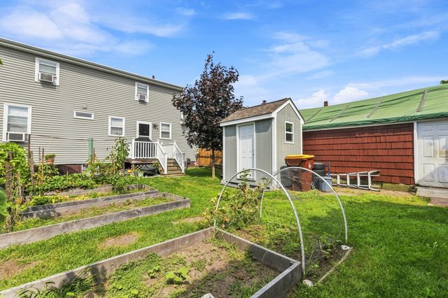 577 Pokross St, Fall River, MA 02724