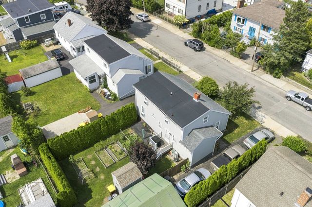 577 Pokross St, Fall River, MA 02724