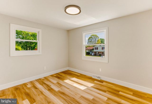 11 YALE RD, Atco, NJ 08004
