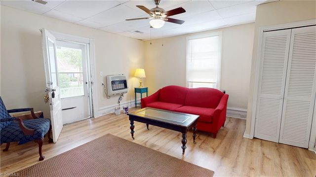 329 Pender Street, Mount Airy, NC 27030