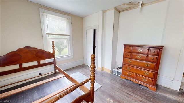 329 Pender Street, Mount Airy, NC 27030