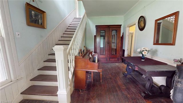 329 Pender Street, Mount Airy, NC 27030