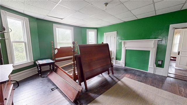 329 Pender Street, Mount Airy, NC 27030