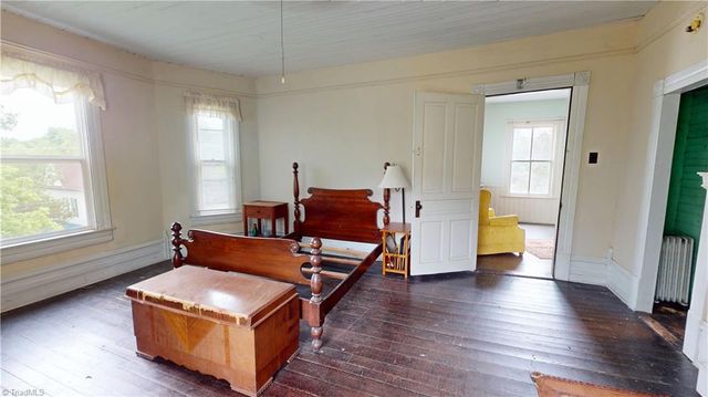 329 Pender Street, Mount Airy, NC 27030