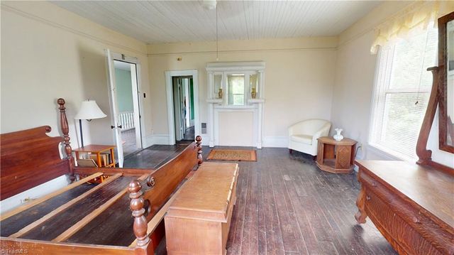 329 Pender Street, Mount Airy, NC 27030