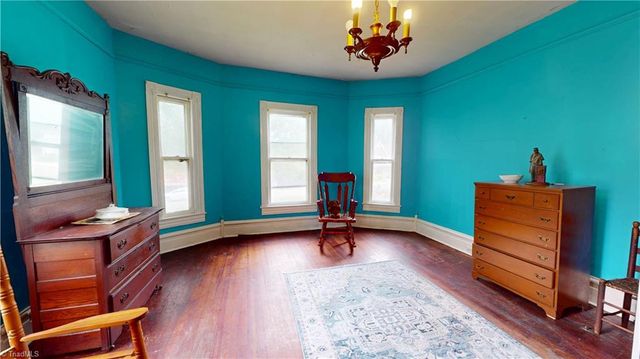 329 Pender Street, Mount Airy, NC 27030