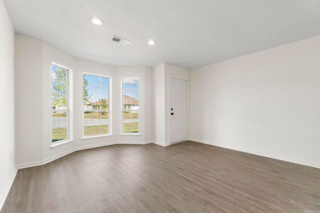 315 Lamplighter Drive, Haskell, AR 72015