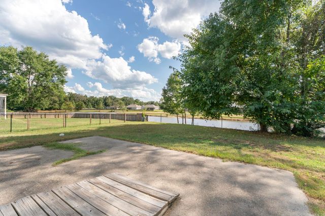 315 Lamplighter Drive, Haskell, AR 72015