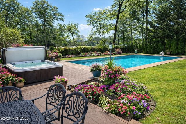 4 Marc Road, West Long Branch, NJ 07764