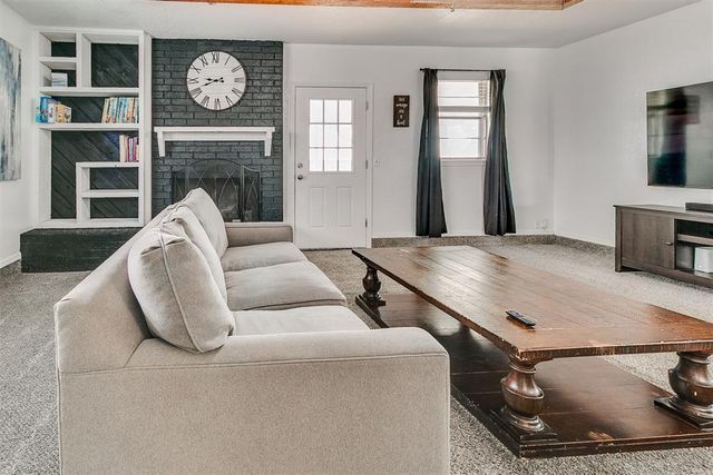 1119 Oakwood Drive, Yukon, OK 73099