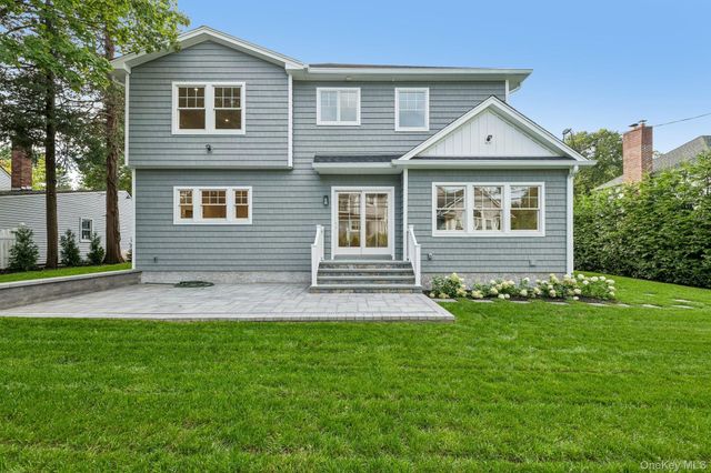 12 Orchard Meadow Road, East Williston, NY 11596