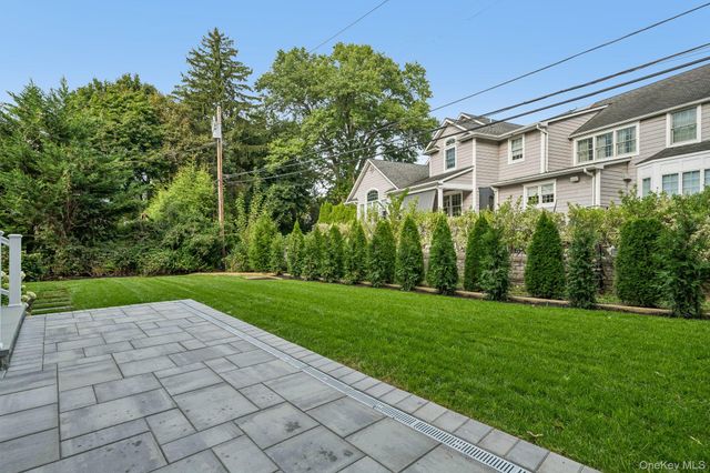 12 Orchard Meadow Road, East Williston, NY 11596