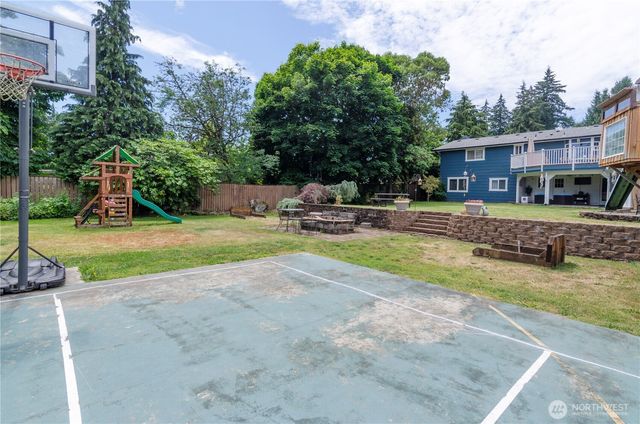 210 Shadow Lane NE, Olympia, WA 98506