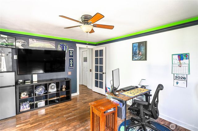 210 Shadow Lane NE, Olympia, WA 98506