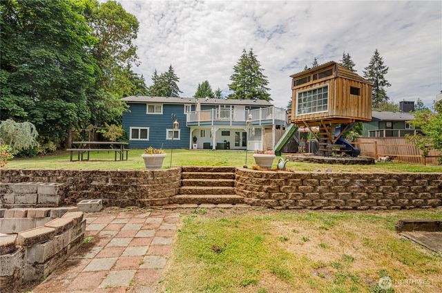 210 Shadow Lane NE, Olympia, WA 98506