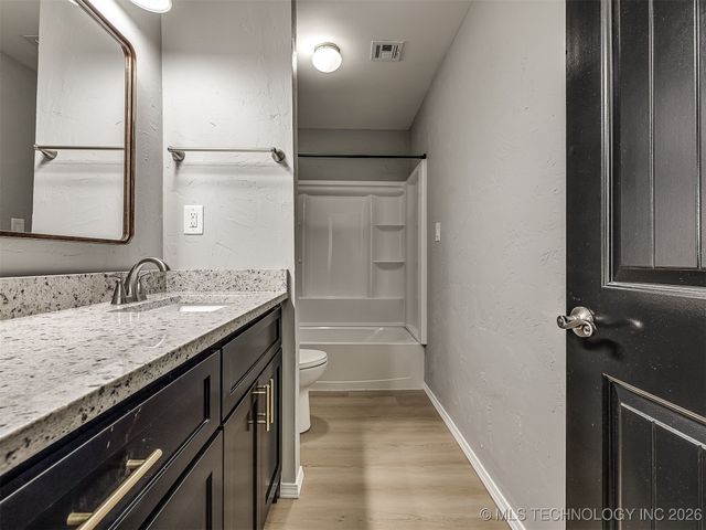 11840 N 190TH East Avenue, Collinsville, OK 74021