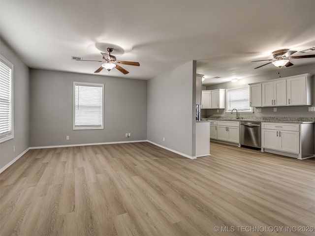 11840 N 190TH East Avenue, Collinsville, OK 74021