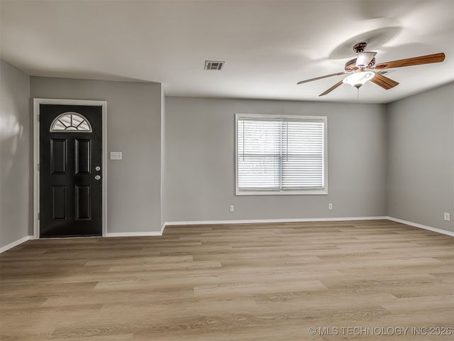 11840 N 190TH East Avenue, Collinsville, OK 74021